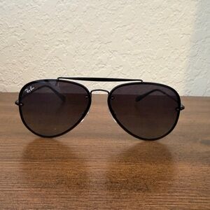 Ray-Ban Gradient Black Aviator Sunglasses